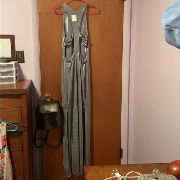 Silver lame gown - Picture 2 of 2